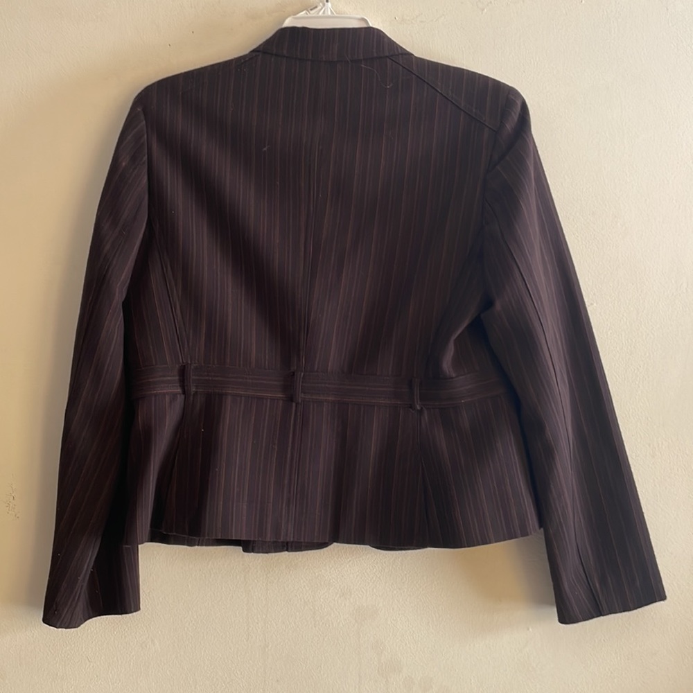 Signature Jacket - Picture 5 of 8